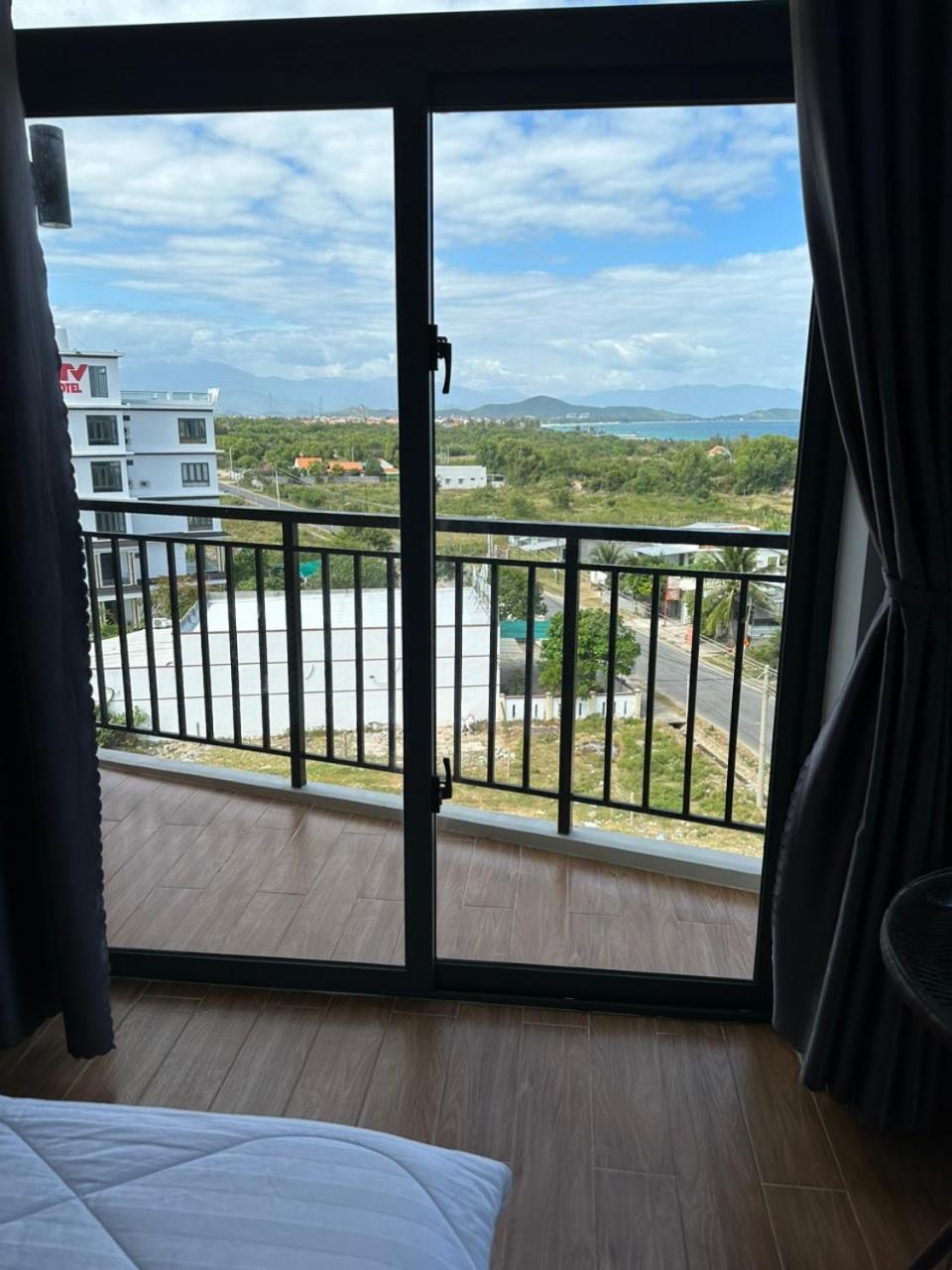 Khach San An Thinh 2 Hotel Ninh Hoa Exterior photo
