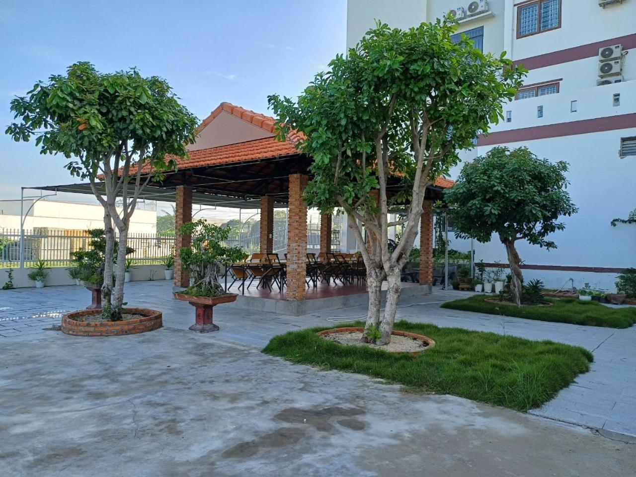Khach San An Thinh 2 Hotel Ninh Hoa Exterior photo